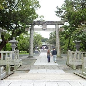 沖ノ島の世界遺産登録、除外勧告から一括登録に転じた要因と今後の課題