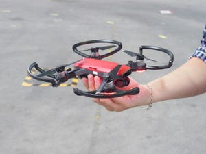 ジェスチャーで操作できる簡単ドローン! 「DJI Spark」を体験してきた