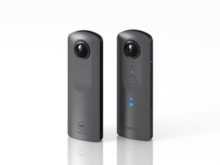 リコーの360°カメラに4K対応モデル「THETA V」登場