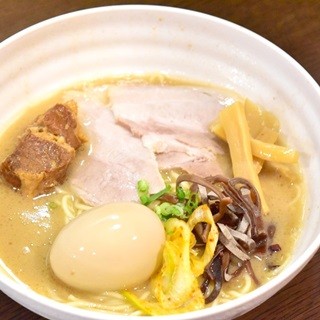 ラーメンの食べ放題って本当!? 浅草「拉麺ビュッフェBUTA」に行ってきた