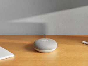 Google、スマートスピーカーの新製品を発表、今週「Home」が日本上陸