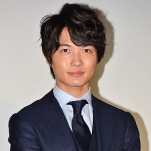 神木隆之介、浅野忠信とカフェ好きトークでハニカミ - 名コンビぶり披露