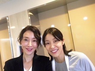 稲森いずみ&水野美紀の美女2ショットにファン称賛「お美しい」「豪華すぎ」