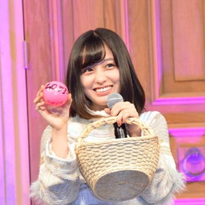 橋本環奈、サインボールに「ムロツヨシ」 意外なたくましさに周囲も感心