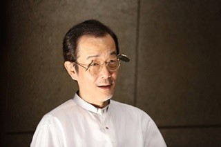 リリー･フランキー『刑事ゆがみ』で詐欺師役 - 監督から"井上陽水の感じで"