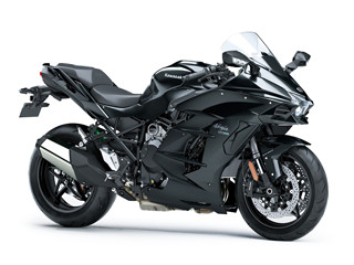 カワサキ「Ninja H2 SX」「Z900RS CAFE」などミラノショーに出展