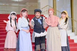 市村正親、神田沙也加に「ウェルカム!」 "妻&娘たち"の女っぷり称賛