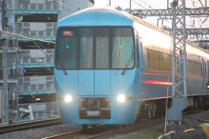 小田急MSE「メトロおさんぽ号」東京メトロ千代田線湯島駅も停車