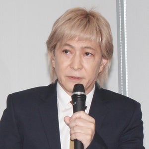 小室哲哉が引退発表「騒動のけじめとして」- 不倫疑惑は否定