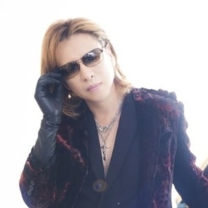 YOSHIKI、小室哲哉を心配「大丈夫ですか？お話ししましょう」