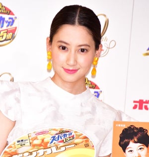 河北麻友子、庶民派アピール カップ麺「全然食べます!」