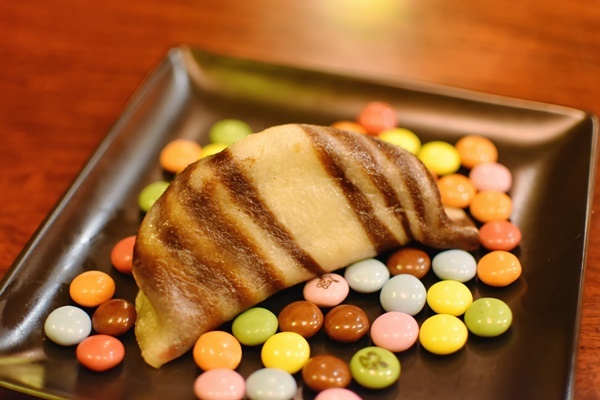 チョコなのに甘くない!? ジャンボチョコ餃子でバレンタインデーに乾杯