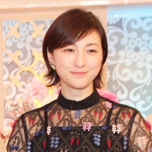 広末涼子、シースルー衣装で司会初挑戦「なぜ私が…」