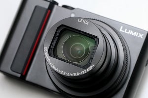 ズームが15倍に向上、1型センサー搭載のスリムデジカメ「LUMIX TX2」