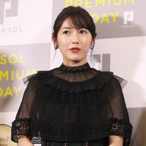 渡辺麻友、黒のシースルー衣装で上品に肌見せ「新鮮な気持ち」