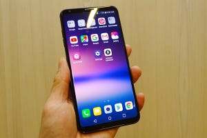 AIカメラ機能を強化した「LG V30S ThinQ」。スマホで家電のコントロールも