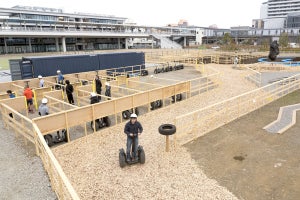 世界最大規模の環境下でセグウェイ走破! 海老名駅前に「SEGWAY BASE」誕生