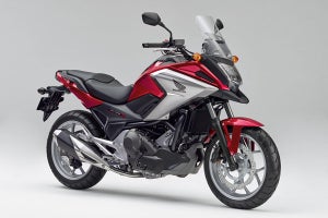 ホンダ「NC750X」の扱いやすさと使い勝手を向上して新色も追加