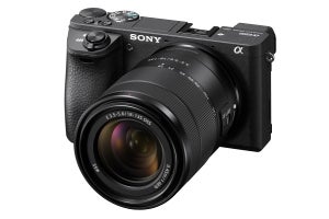 ソニー、「α6500」「α6300」と「E 18-135mm F3.5-5.6 OSS」のキット