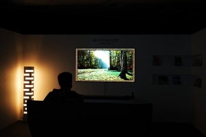 LG、有機ELテレビの2018年モデルは新エンジン搭載で超なめらか! 