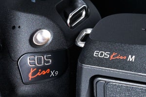 キヤノンのミラーレス「EOS Kiss M」、一眼レフKissからの進化点