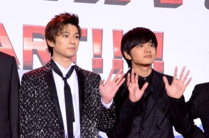 新田真剣佑&北村匠海、仲良すぎで"2人の世界" 「距離が近い」指摘も