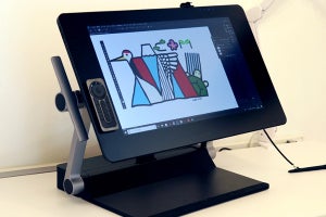 4K表示の恩恵が一番ピッタリくる! - Wacom Cintiq Pro 24をイラストレーターが試す(前編)