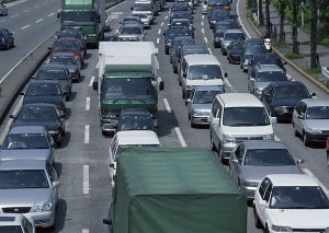 渋滞必至なGWでも車に乗る? 渋滞で最も困ることは?