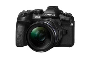 オリンパス、「OM-D E-M1 Mark II」に「12-40mm F2.8 PRO」のキット