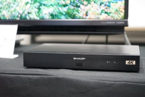 シャープ、新4K衛星放送が見られる外付けチューナーを11月に発売