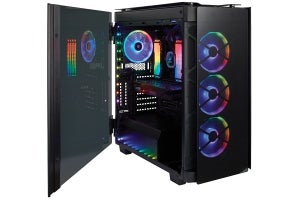 CORSAIR、スイングアウト構造でメンテナンスしやすいミドルタワーケース