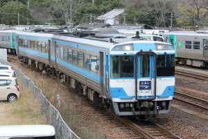 JR四国、牟岐線の臨時駅「田井ノ浜駅」で「その時駅長」イベント