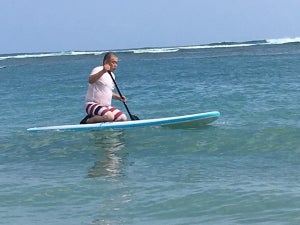 重岡大毅、初挑戦のパドルサーフィンでスタッフ大パニックの事態に