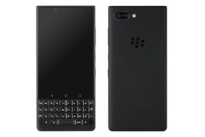 auが「BlackBerry KEY2 Black」を9月7日発売、価格は税込89,800円