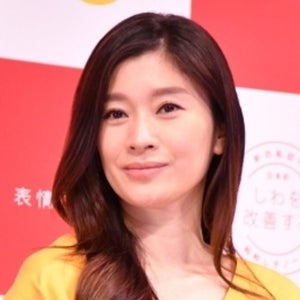 篠原涼子、東野幸治との濃厚キスが「今でも忘れられない」