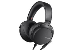 ソニー、生演奏のような響きを実現するヘッドホン「MDR-Z7M2」国内発売