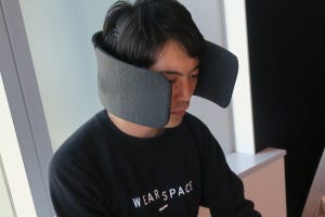 自分の世界へダイブ! パナソニック、集中力を高めるウェアラブル端末「WEAR SPACE」