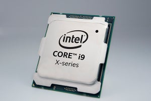 Intel、18コアの「Core i9-9980XE」と28コアの「Xeon W-3175X」発表