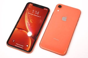 KDDIが「iPhone XR」の価格を発表、64GB版は10万円を切る価格に