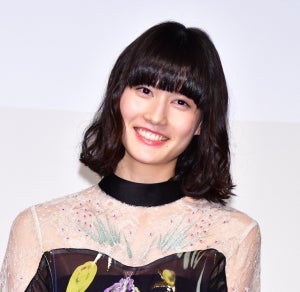 橋本愛、女子高生役で「若返られるか心配でした」