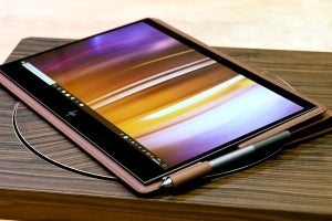 職人とデザイナーが織りなすコンバーチブルPC - 日本HP「Spectre」発表会から