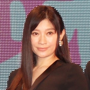 篠原涼子、夫･市村正親の一言で映画主演決意「背中を押してくれた」