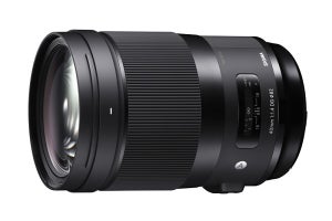 シグマ、「56mm F1.4 DC DN」「40mm F1.4 DG HSM」の価格と発売日を公開