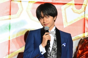 中島健人、変顔＆DAI語＆タライ落としも”Sexy名言”連発で大歓声