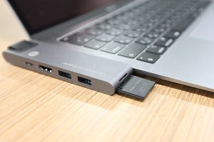 MacBook Pro / 新MacBook Airに7つのインタフェースを追加するハブ