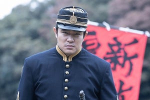 鈴木亮平「いい意味で“適当”になりたい」 『西郷どん』演出陣と相談