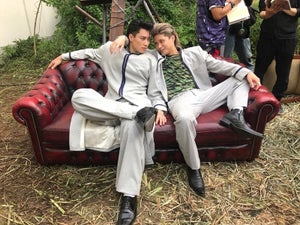 鈴木伸之＆磯村勇斗『今日俺』開久コンビ写真にファン歓喜「カッコいい」