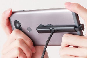 スマホゲームの際に便利なL字型USB Type-Cケーブル、サンコー