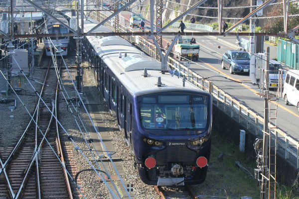 相鉄12000系、新型車両が登場「そうにゃん」の姿も - 来春デビュー