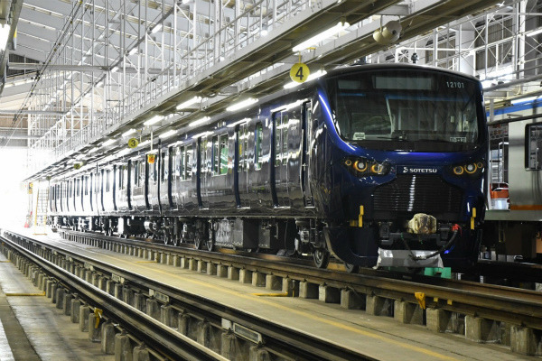 相鉄12000系、JR直通線用の新型車両が到着 - 出場後の輸送経路は